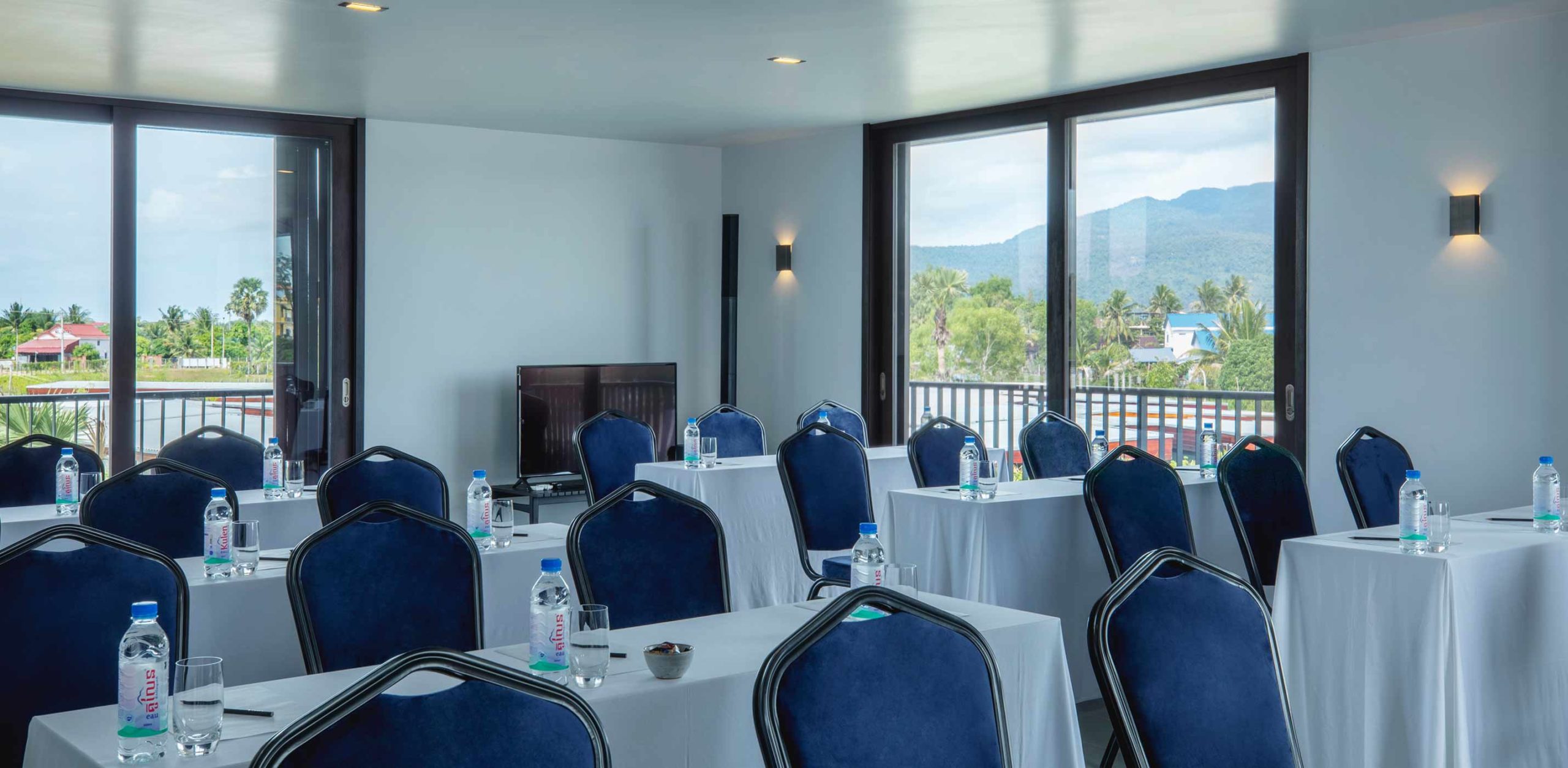 Amber Kampot Luxury Resort Villas